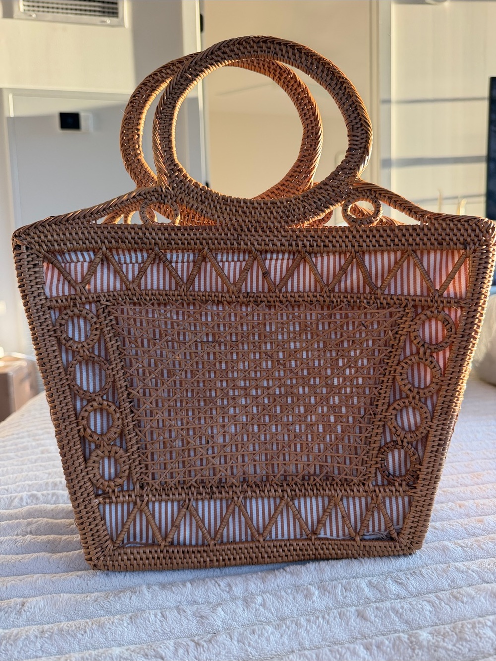 Woven Rattan Tote Bag in Natural Brown